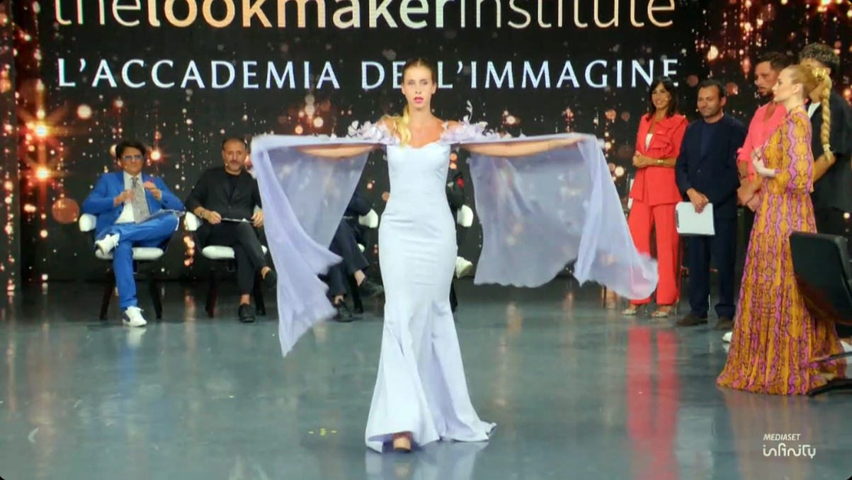 Ep. 2 - Serata a colori/Debutto in società - The Lookmaker Institute su Mediaset Infinity